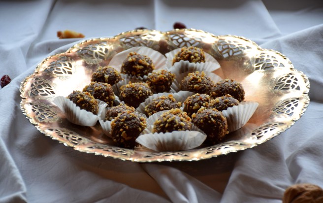 Walnuss-Schoko Energiekugeln - AngiProstMahlzeit