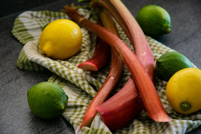 Zitronen-Rhabarber für Tarte